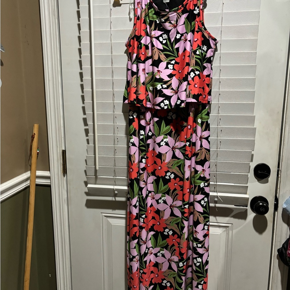 Sabrina Lauren Dress - Picture 2 of 9